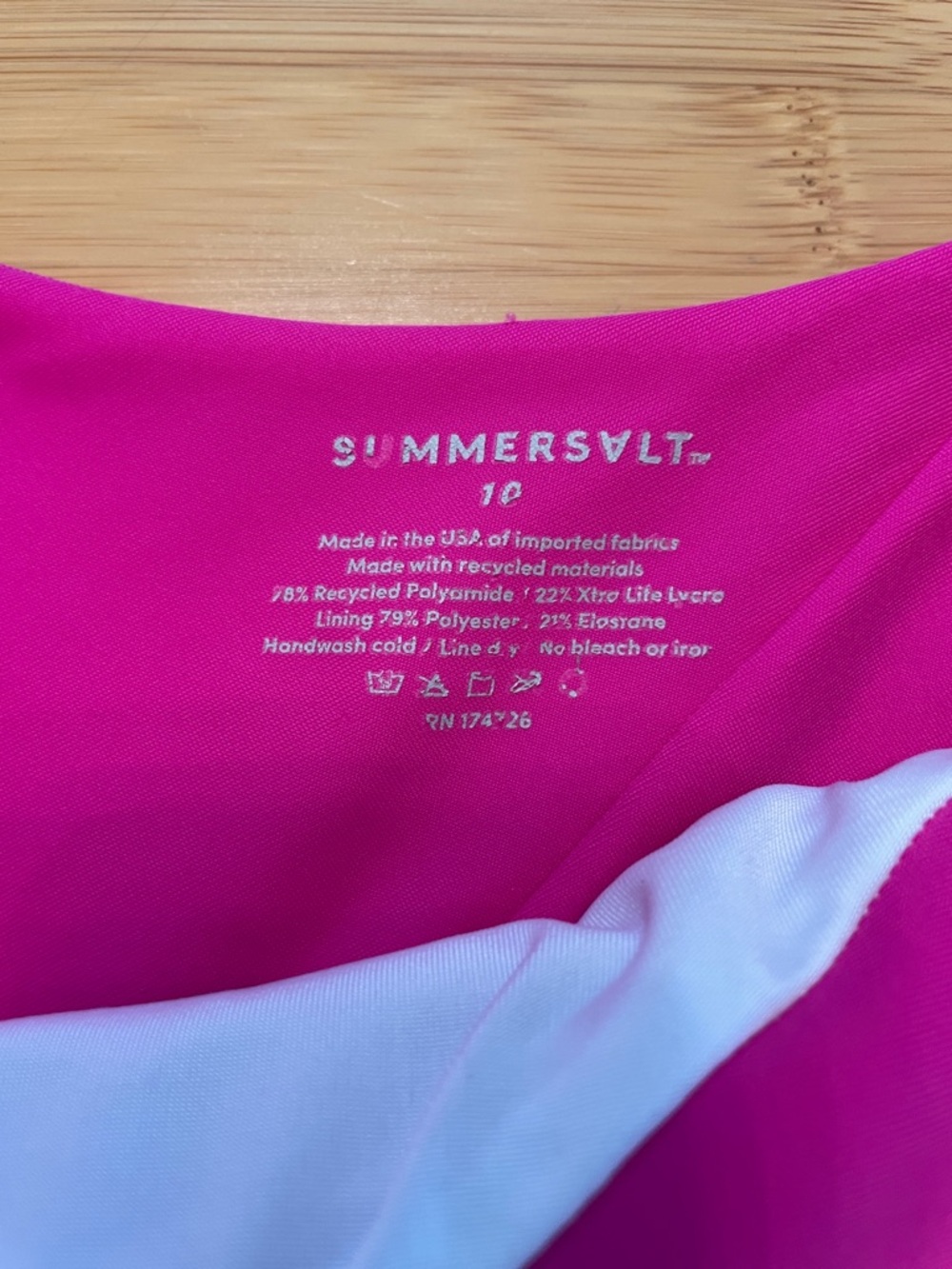 Simmersalt Sidestroke One Piece Swimsuit Size 10 Lava/Hibiscus/White Sand - Picture 8 of 8